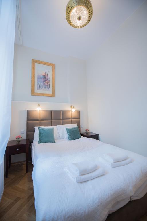 Mjz Apartments Old Town Cracovie Extérieur photo