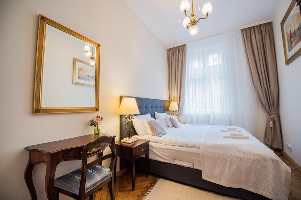 Mjz Apartments Old Town Cracovie Extérieur photo