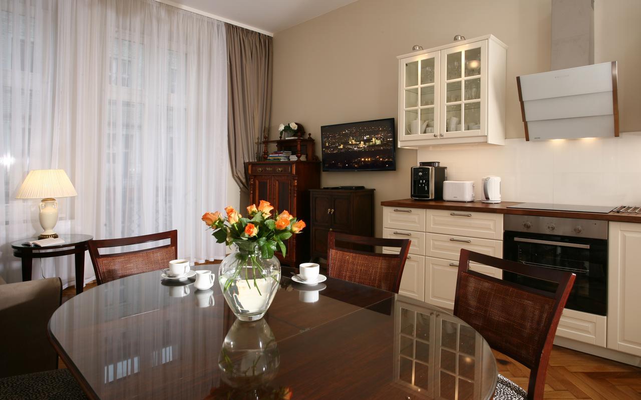 Mjz Apartments Old Town Cracovie Extérieur photo